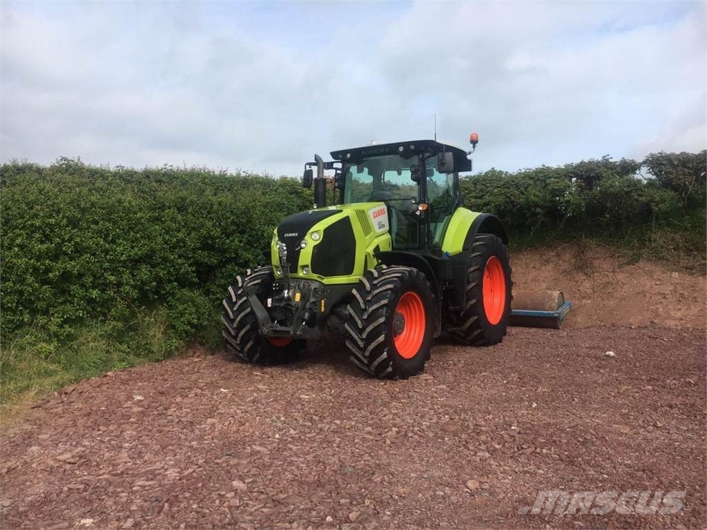 CLAAS AXION 830 Tractors