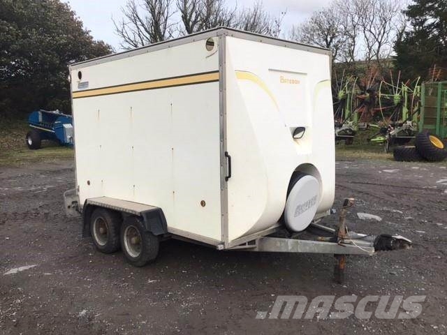 MISCELLANEOUS BATESON 550V 動物運輸拖車
