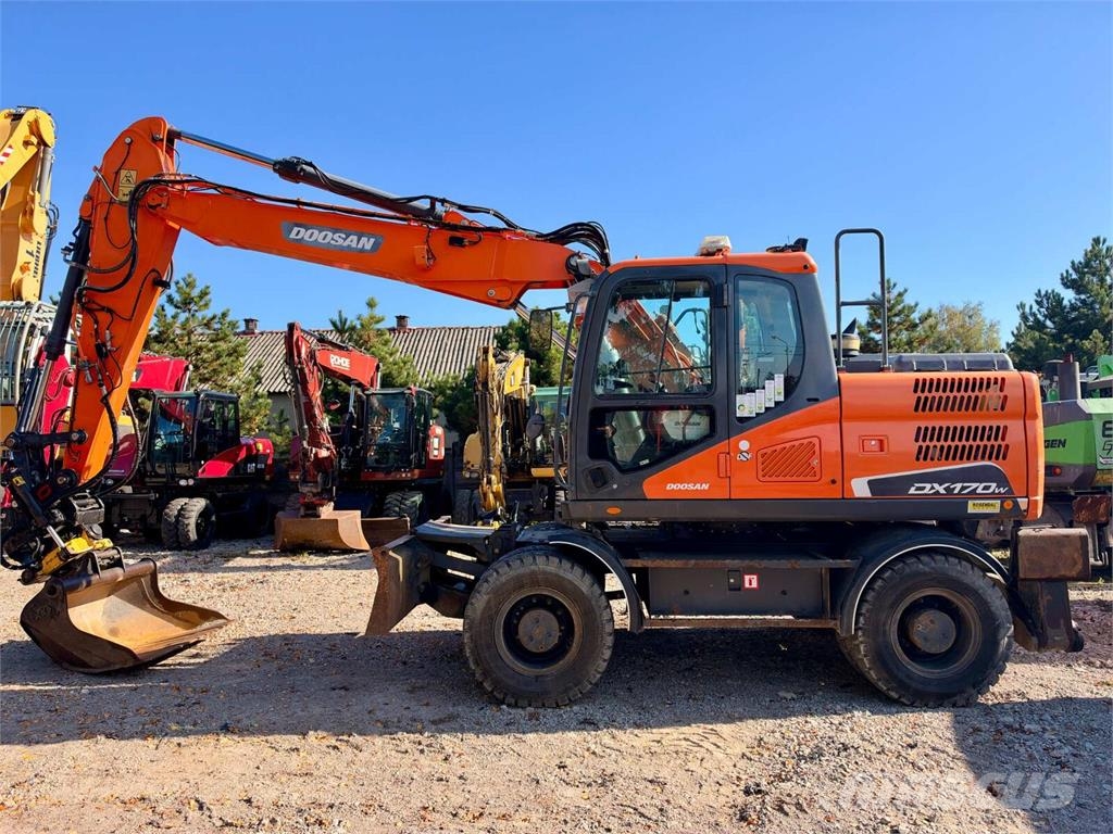 Doosan DX170W-5 Engcon Leica 3D GPS Wheeled excavators