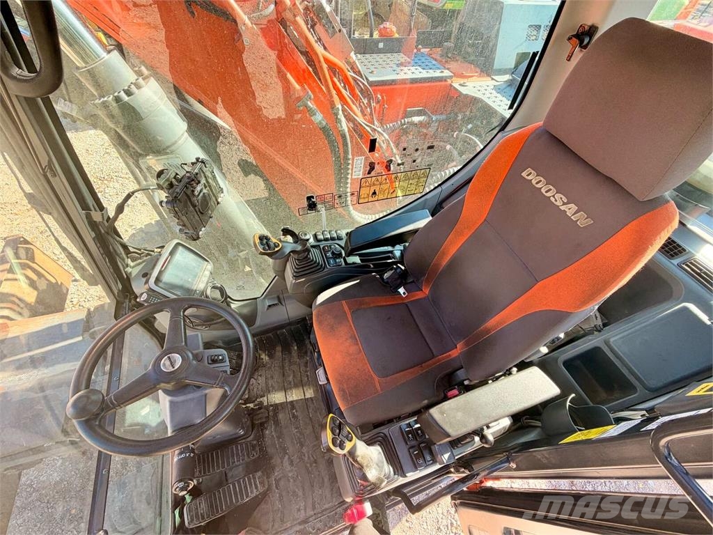 Doosan DX170W-5 Engcon Leica 3D GPS Wheeled excavators