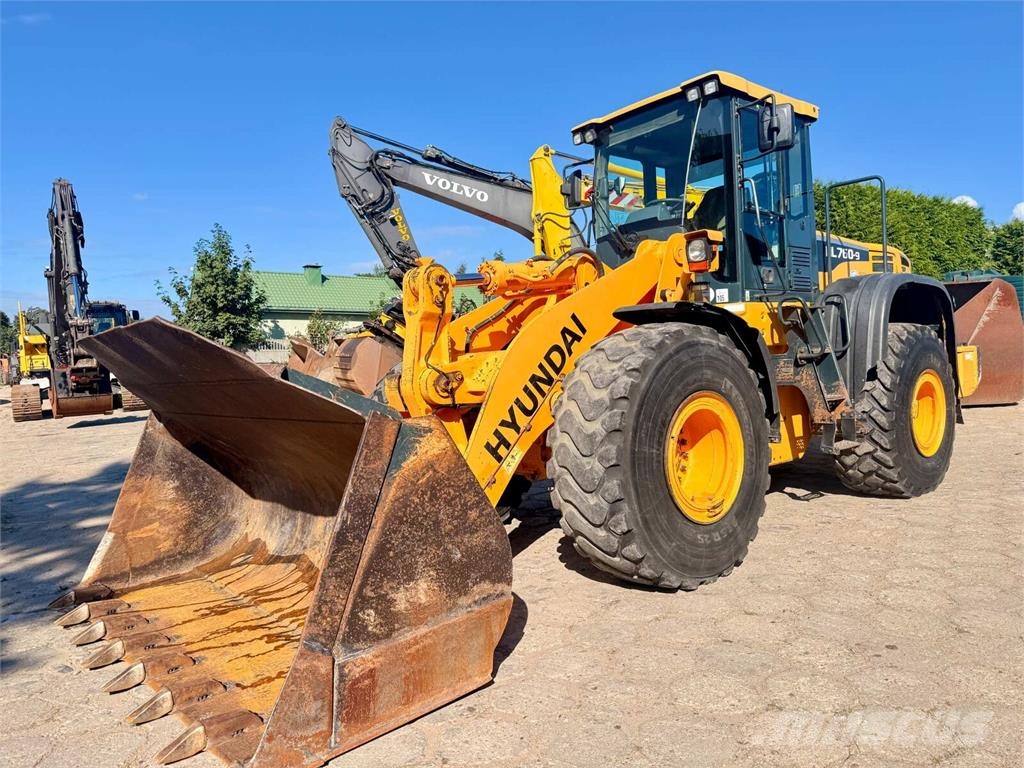 Hyundai HL760-9 لوادر بعجل