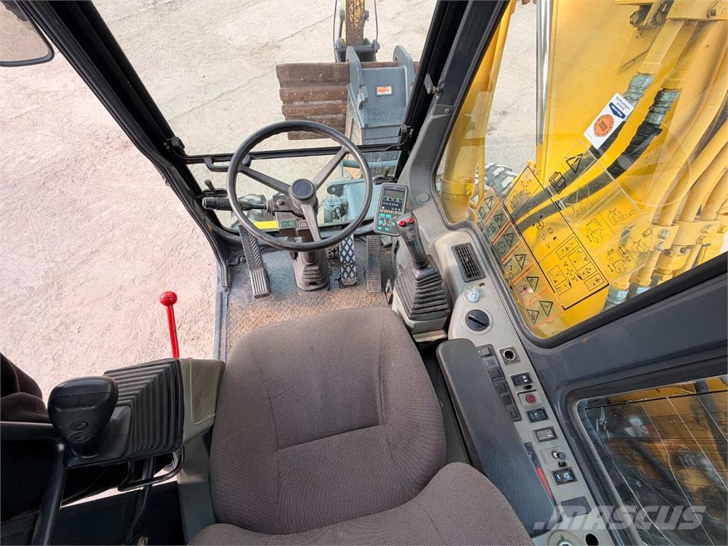 Komatsu PW130ES-6K Koparki kołowe