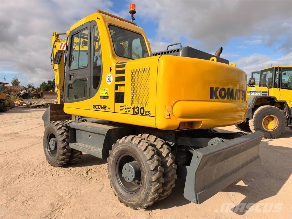 Komatsu PW130ES-6K Koparki kołowe