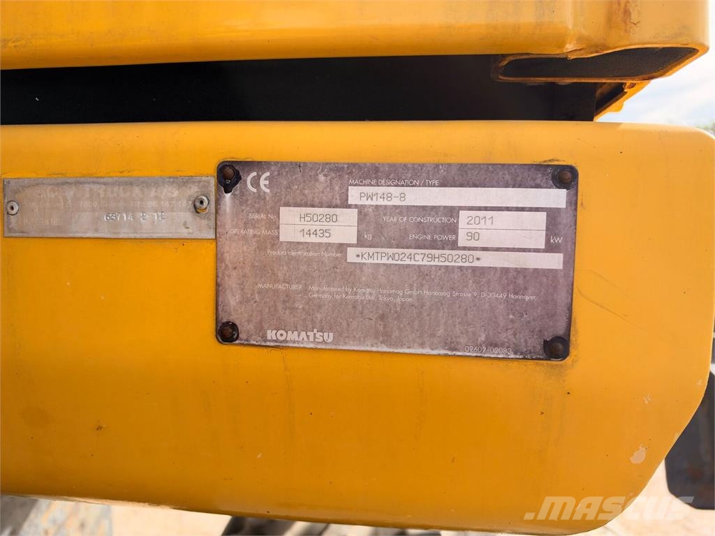 Komatsu PW148-8 2D Колёсные экскаваторы