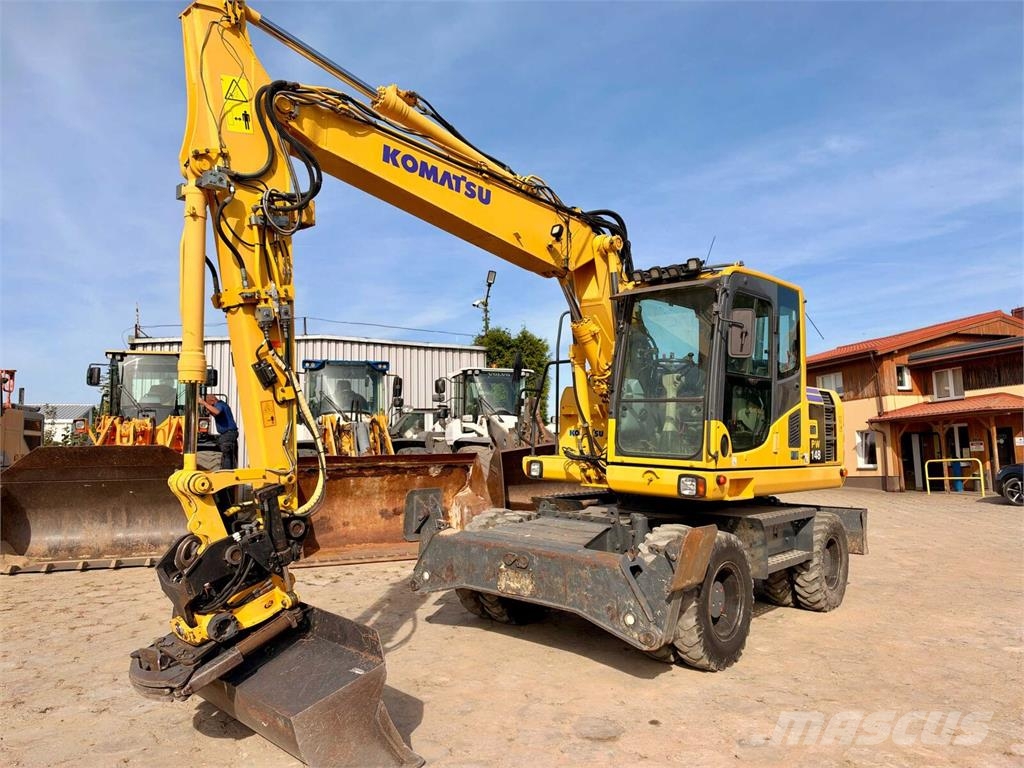 Komatsu PW148-8 2D Колёсные экскаваторы