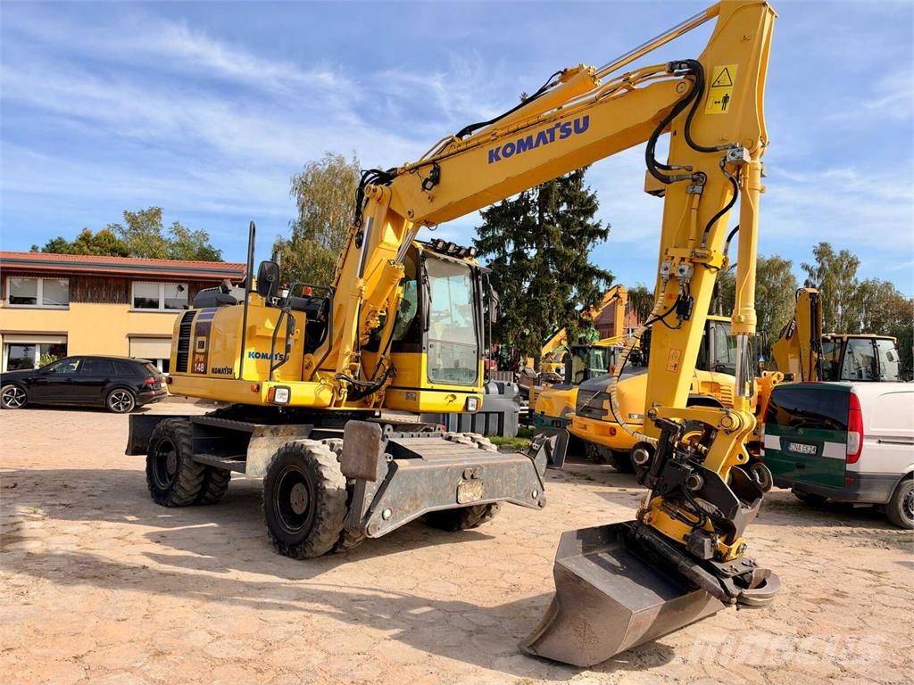 Komatsu PW148-8 2D Колёсные экскаваторы