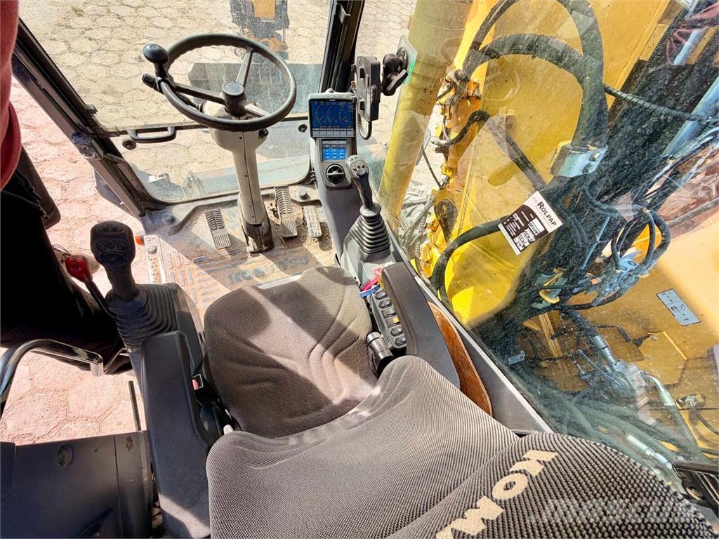 Komatsu PW148-8 2D Колёсные экскаваторы