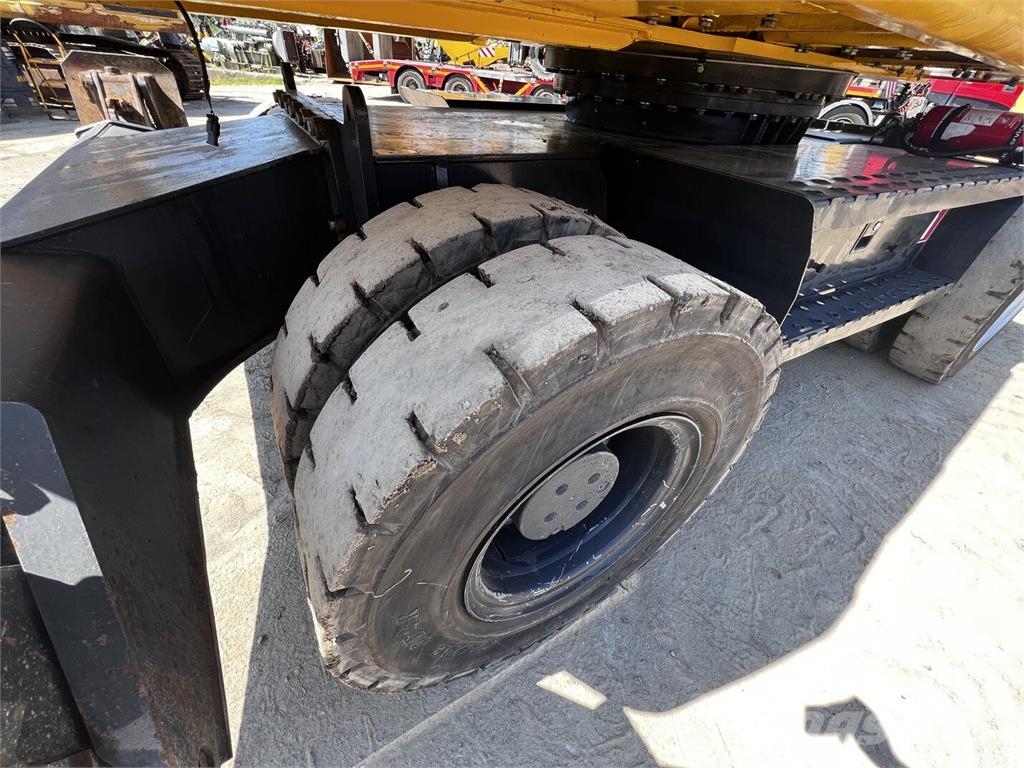 Komatsu PW220MH MH Koparki przeładunkowe