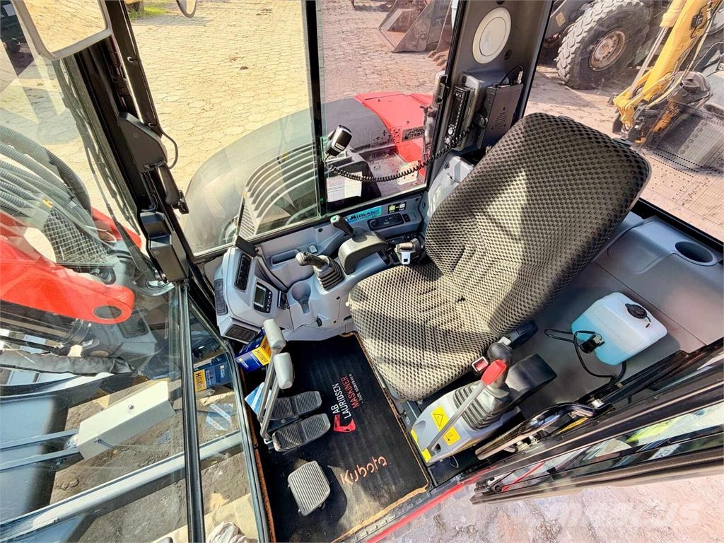 Kubota KX080-04 Малые экскаваторы 7т-12т