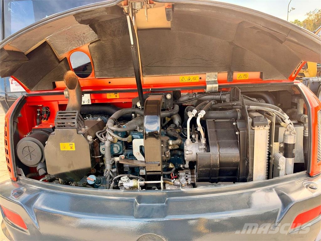 Kubota KX080-04 Малые экскаваторы 7т-12т