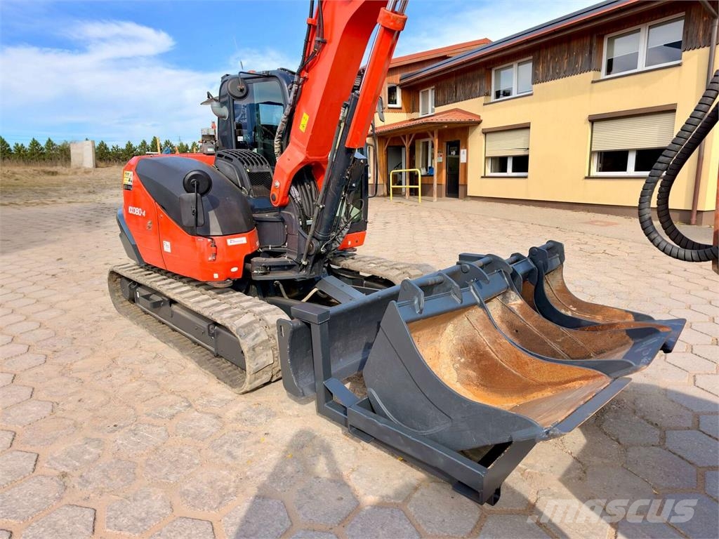 Kubota KX080-04 Малые экскаваторы 7т-12т