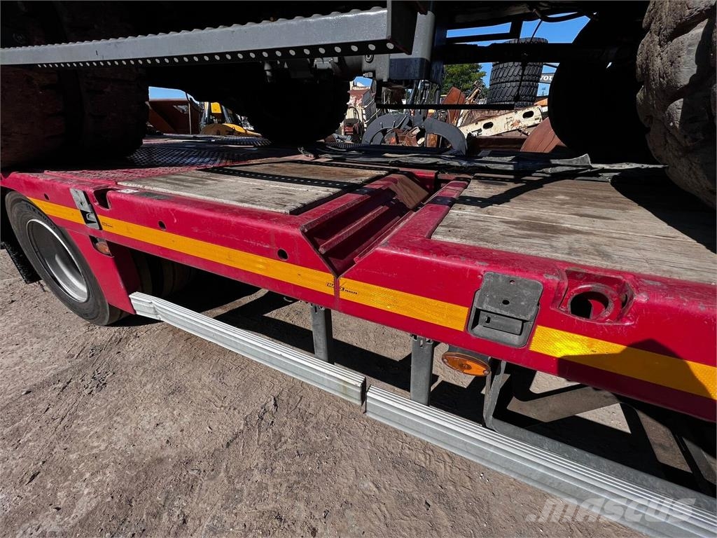 MAX Trailer F-S43-1AAF Semirremolques de carga baja