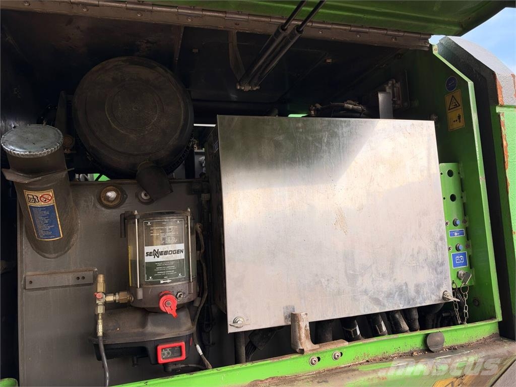 Sennebogen 825 Materialehåndteringsmaskiner