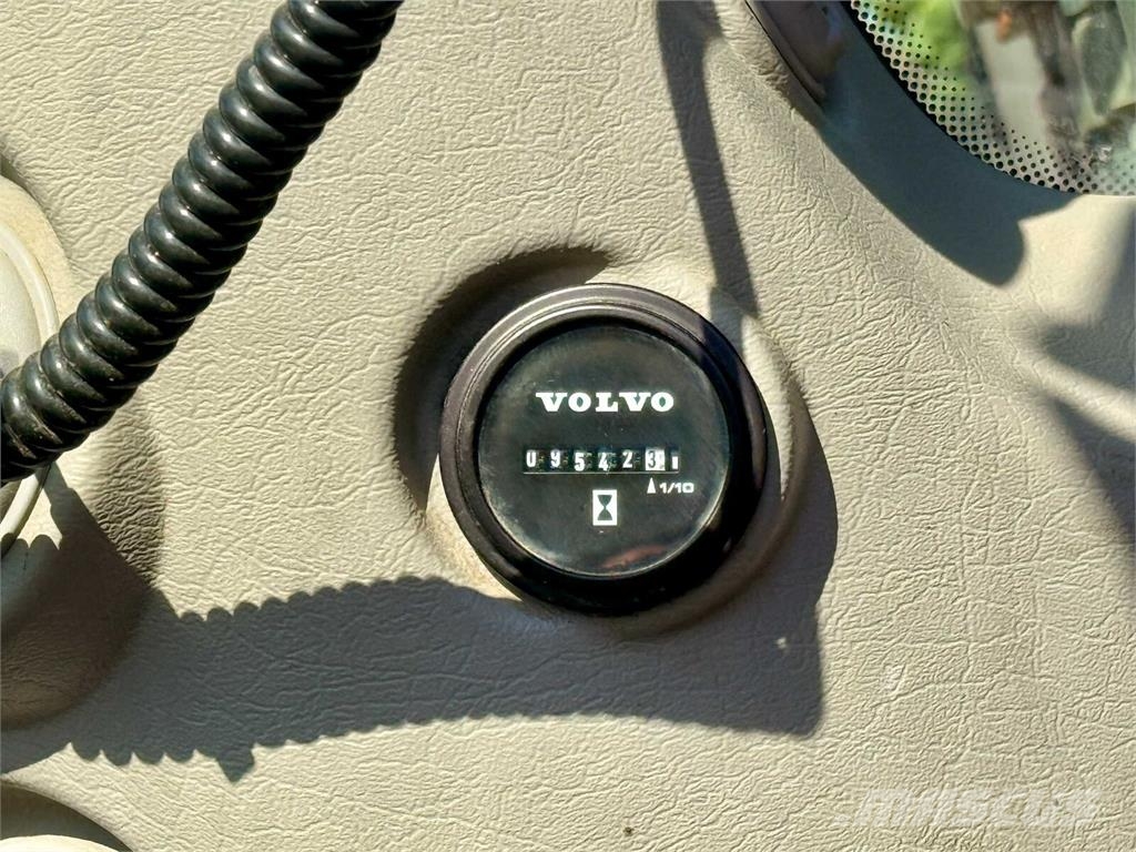 Volvo EC250EL Bageri gusjeničari