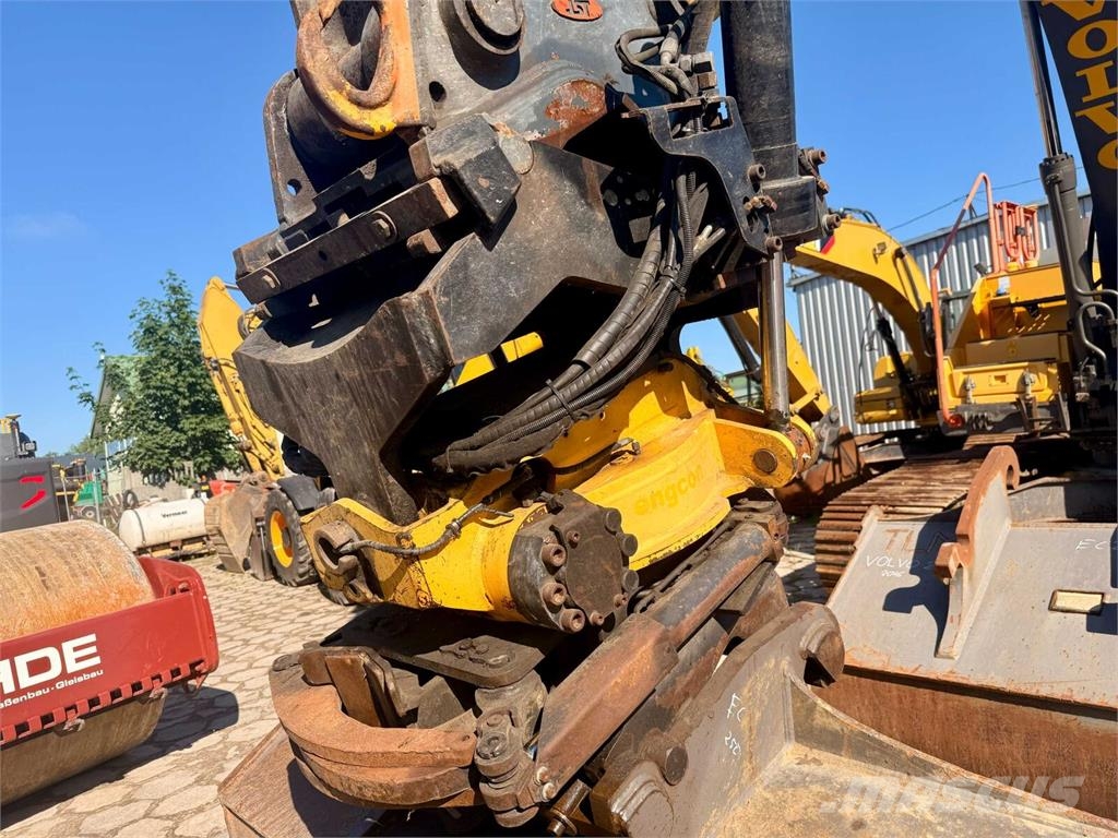Volvo EC250EL Bageri gusjeničari