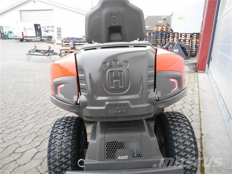 Husqvarna R 316TsX AWD Reitermäher