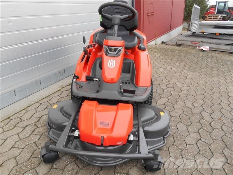 Husqvarna R 316TsX AWD Reitermäher