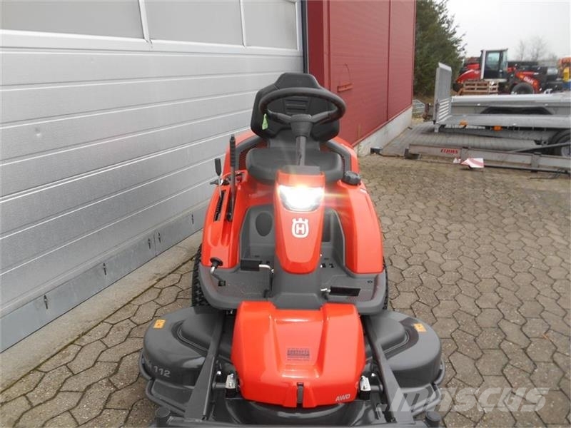 Husqvarna R 316TsX AWD Reitermäher