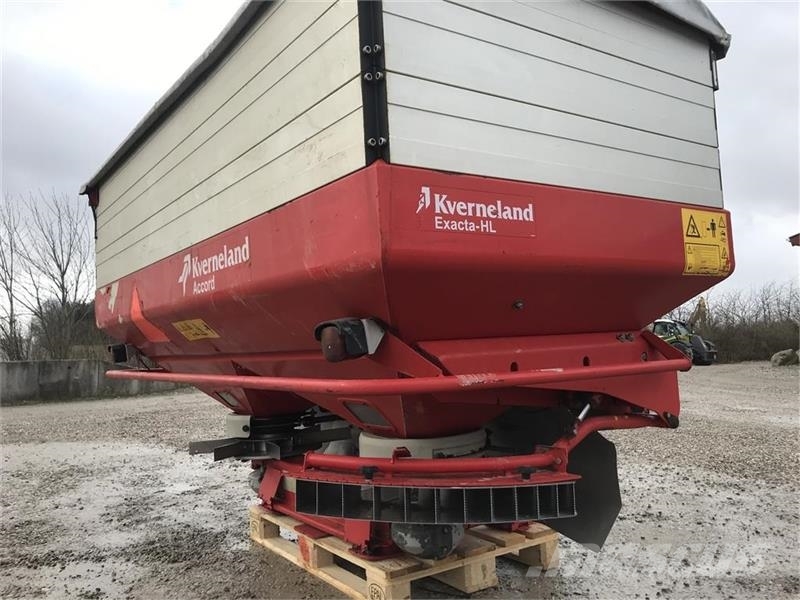 Kverneland Exacta-TL HL 3900 Mineral gübre dagiticilar