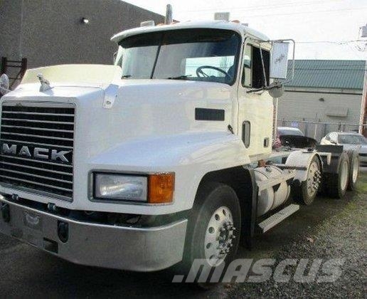 Mack CH613 Tri-Axle DayCab #7021382-01, 1999, Salem, Oregon, USA ...
