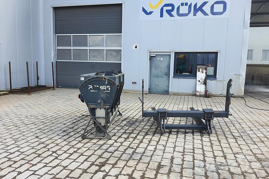 Bomag Streuer BS 180 Двойни барабанни ролки
