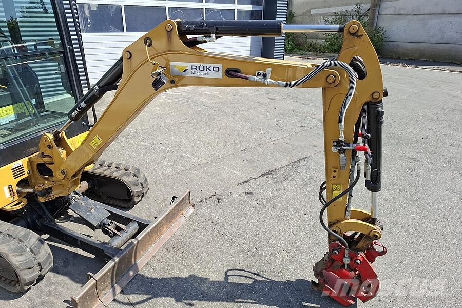 CAT 301.8 Powertilt HS01 حفارات صغيرة أقل من 7 طن (حفارات صغيرة)