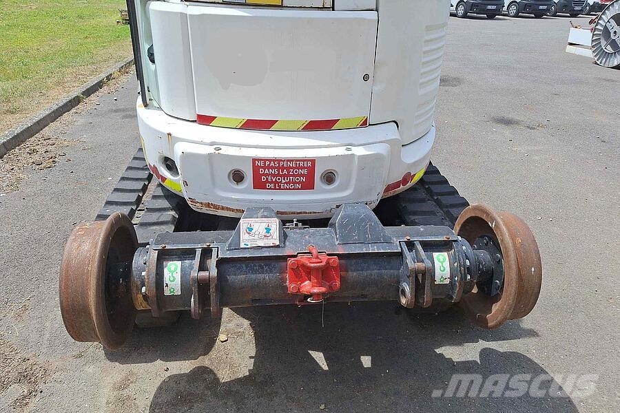 CAT Unac 8TRR/CAT 305.5 E2 CR Lastik tekerli ekskavatörler