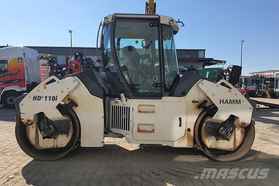 Hamm HD+ 110i VV 双轮压路机