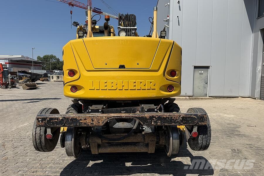 Liebherr A 922 Rail Litronic Wielgraafmachines