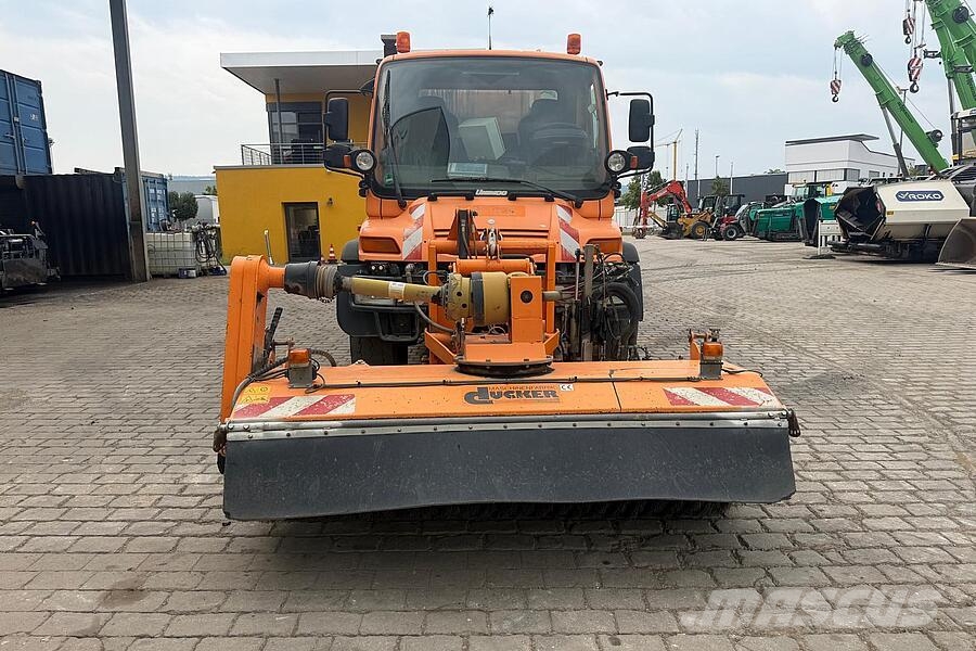 Schäfer Unimog U 500 + BSM-P 2000/2000 Bitumen sprayers