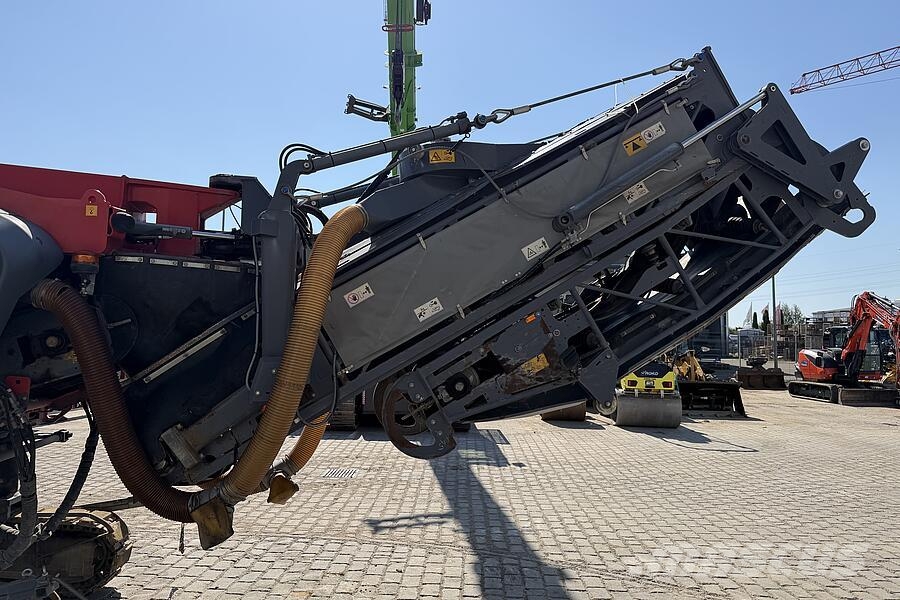 Wirtgen W 210 XP Fresadoras de asfalto