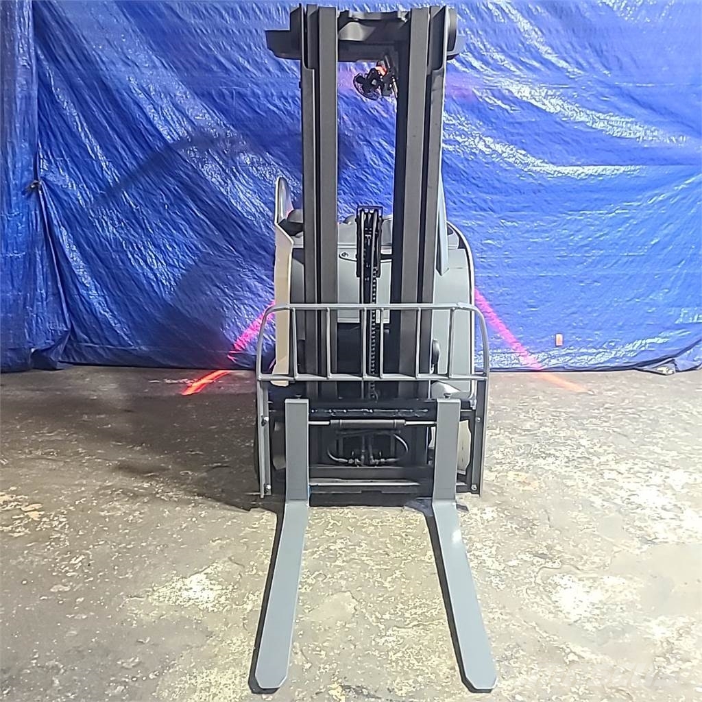 Crown RC5530-30 Electric forklifts
