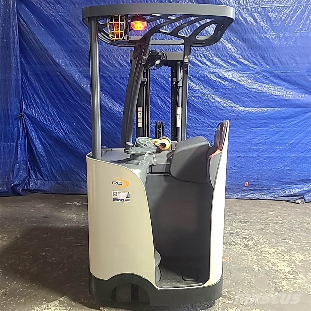 Crown RC5530-30 Electric forklifts