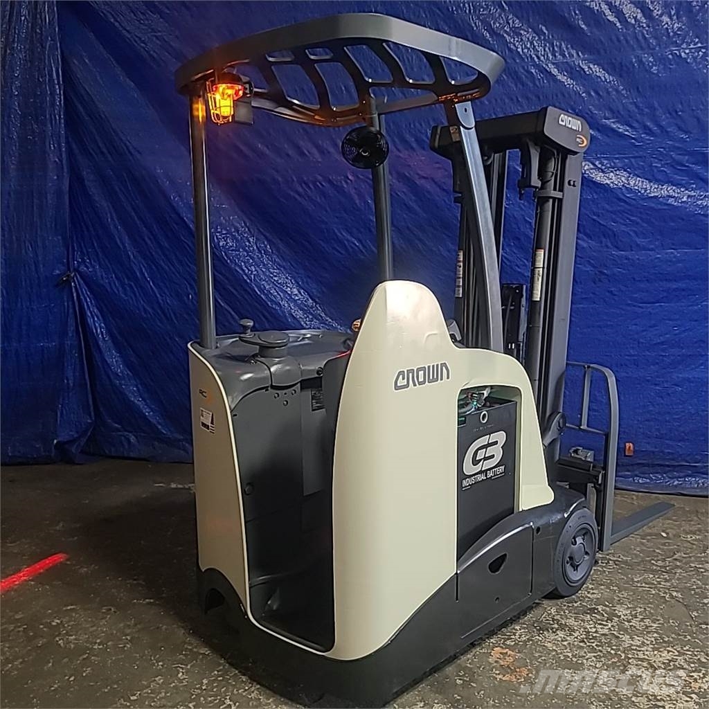 Crown RC5530-30 Electric forklifts