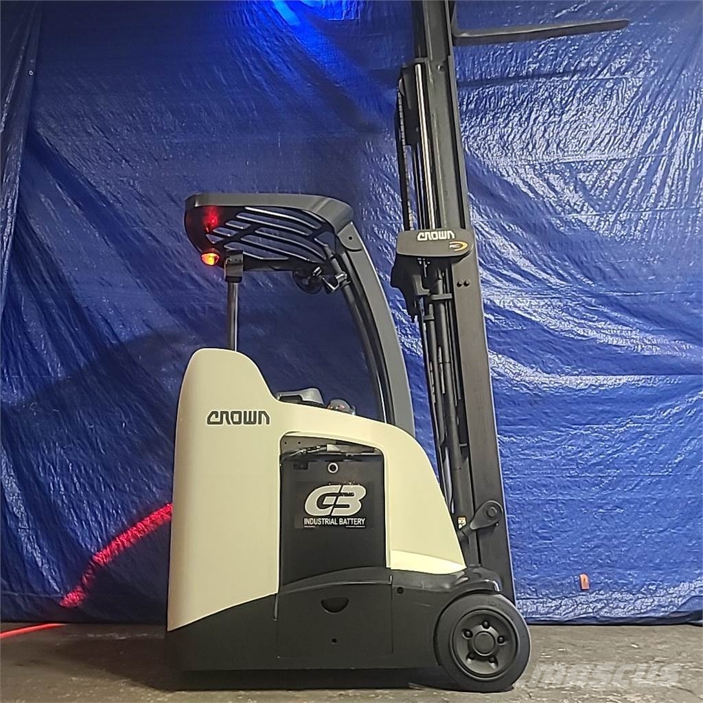 Crown RC5530-30 Electric forklifts