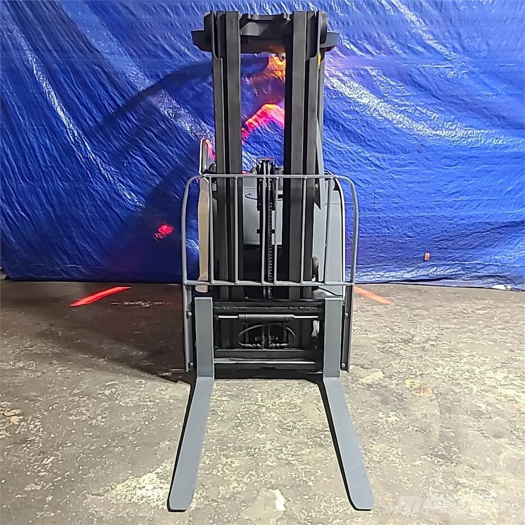Crown RC5530-30 Electric forklifts