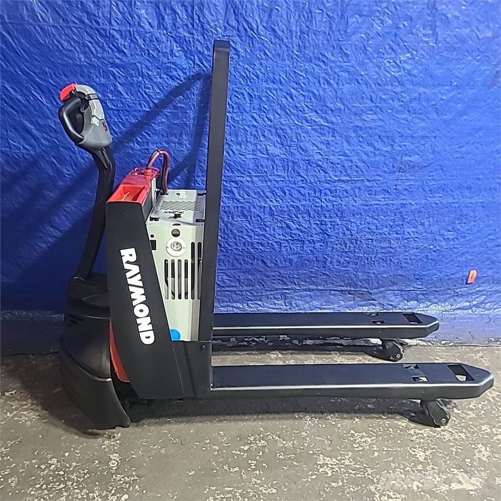 Raymond 102T-F45L Hand pallet trucks