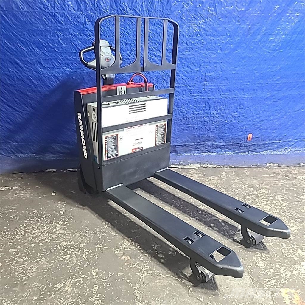 Raymond 102T-F45L Hand pallet trucks