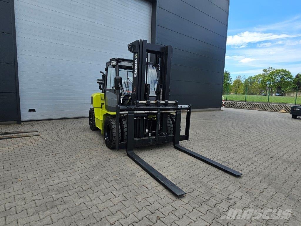 Clark C70D - NEU - DIESEL KUBOTA - TRIPLEX Montacargas todo terreno