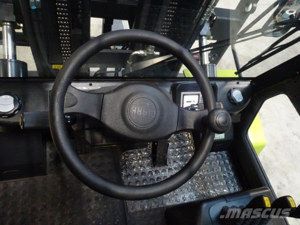 Clark C80D900 - Empty Containers Handler Dieselmotviktstruckar