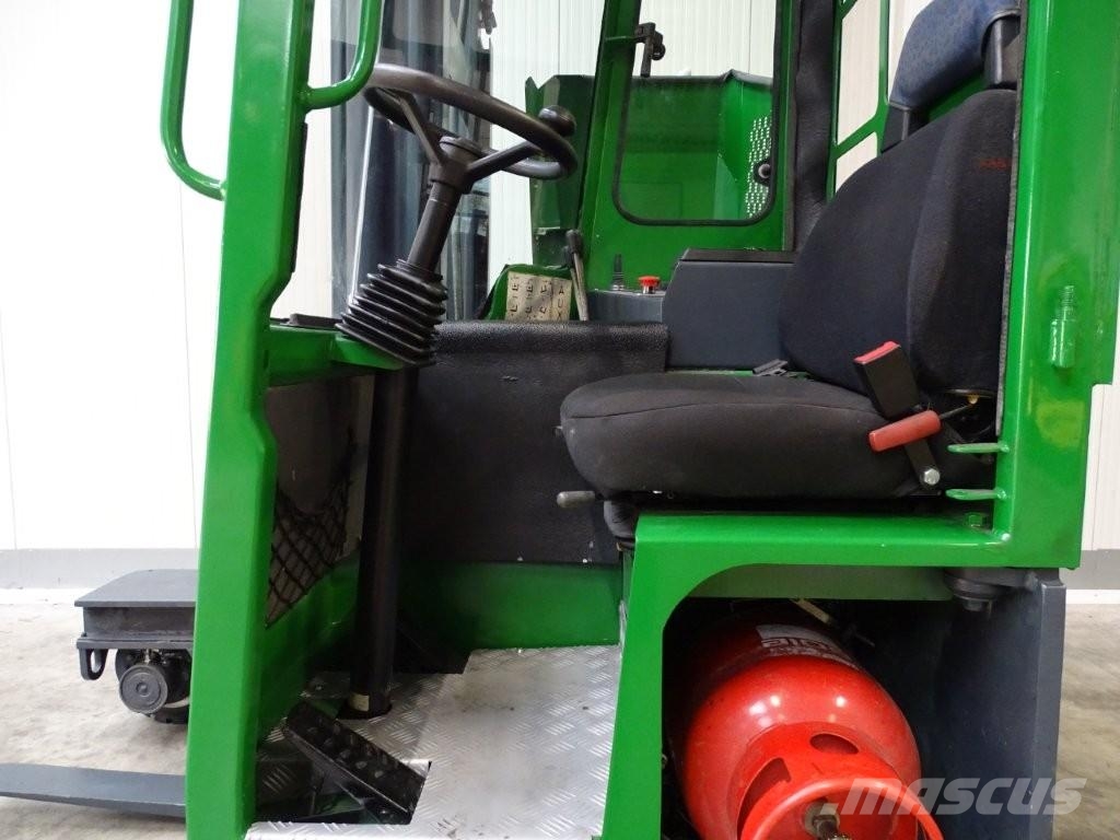 Combilift C4000 Seitenstapler