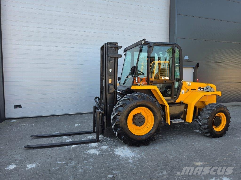 JCB 940-4 T4 - TRIPLEX Maastotrukit
