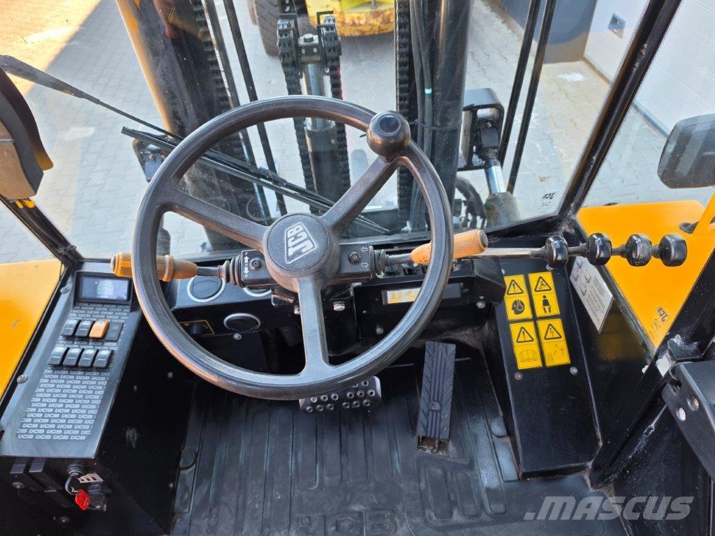 JCB 940-4 T4 - TRIPLEX Maastotrukit