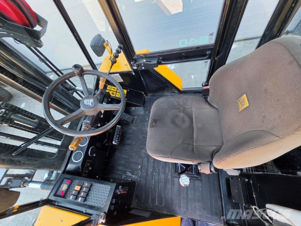 JCB 940-4 T4 - TRIPLEX Maastotrukit