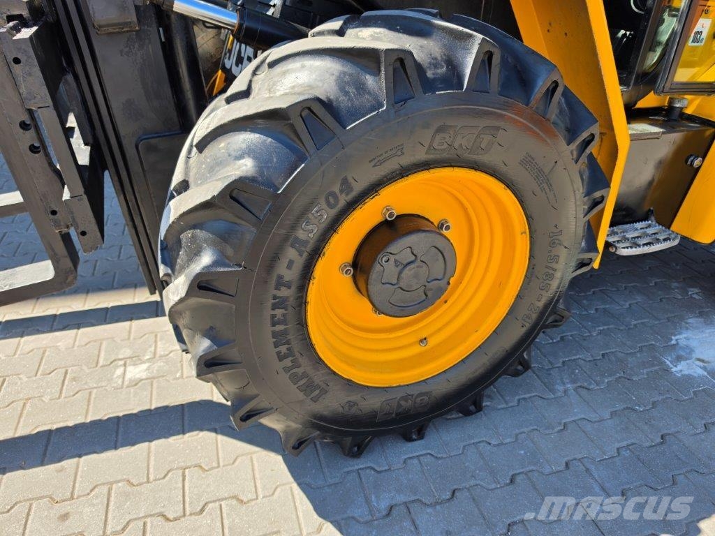 JCB 940-4 T4 - TRIPLEX Maastotrukit