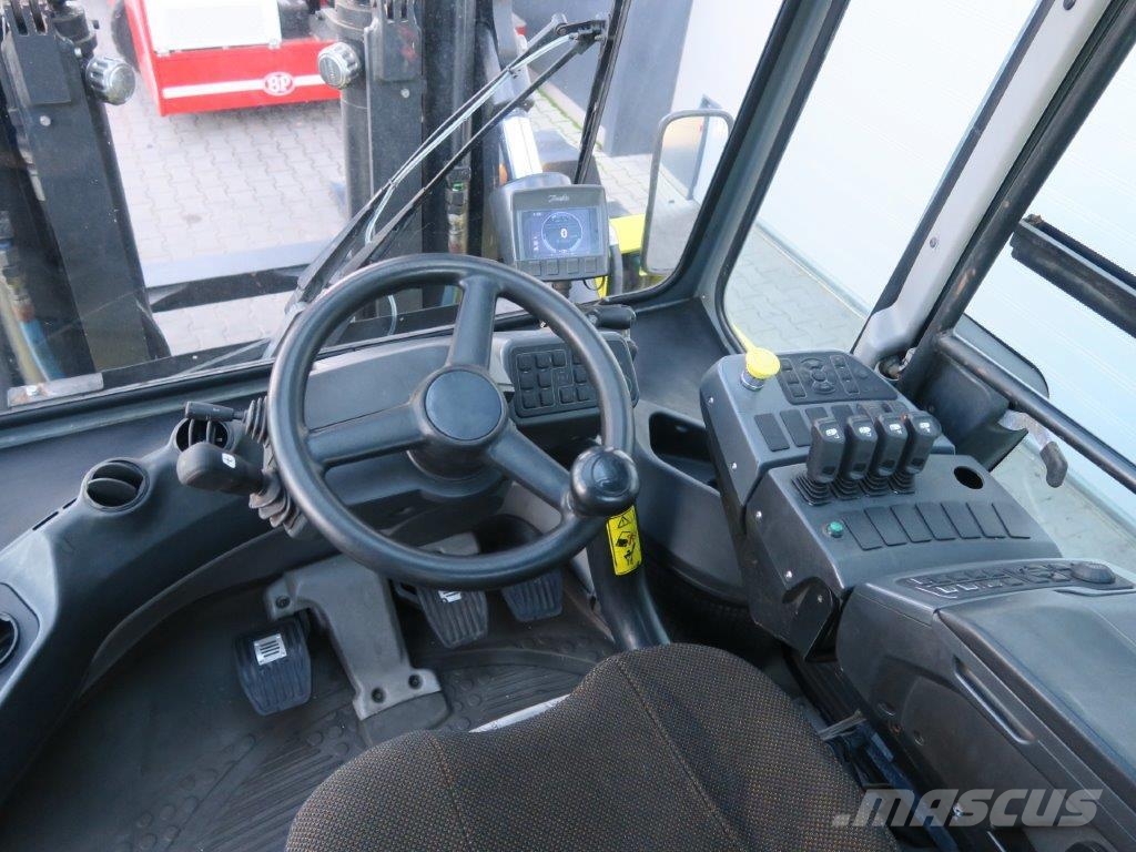 Kalmar DCG120-6 شاحنات الديزل
