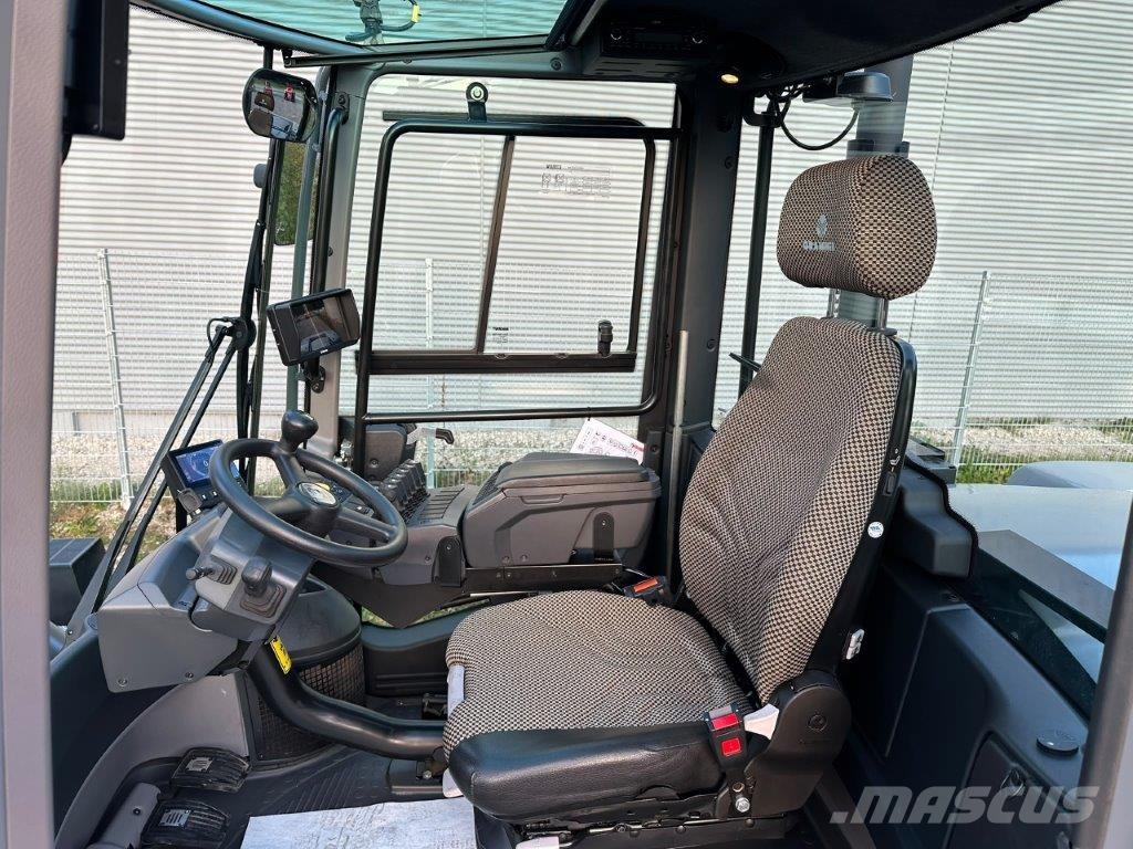 Kalmar DCG180-6 Stivuitor diesel