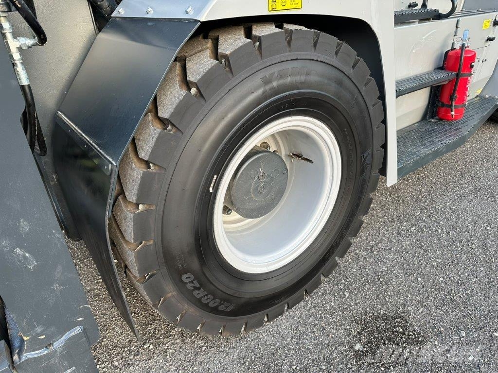 Kalmar DCG180-6 Stivuitor diesel