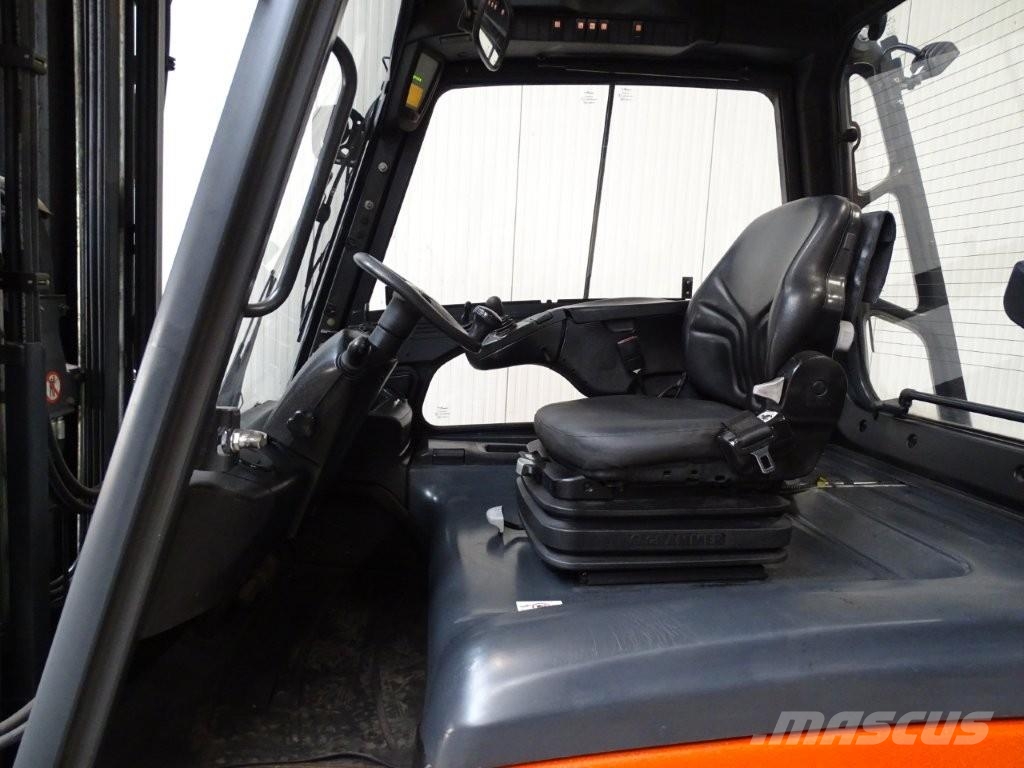 Linde E50HL-01 - TRIPLEX Electric forklifts