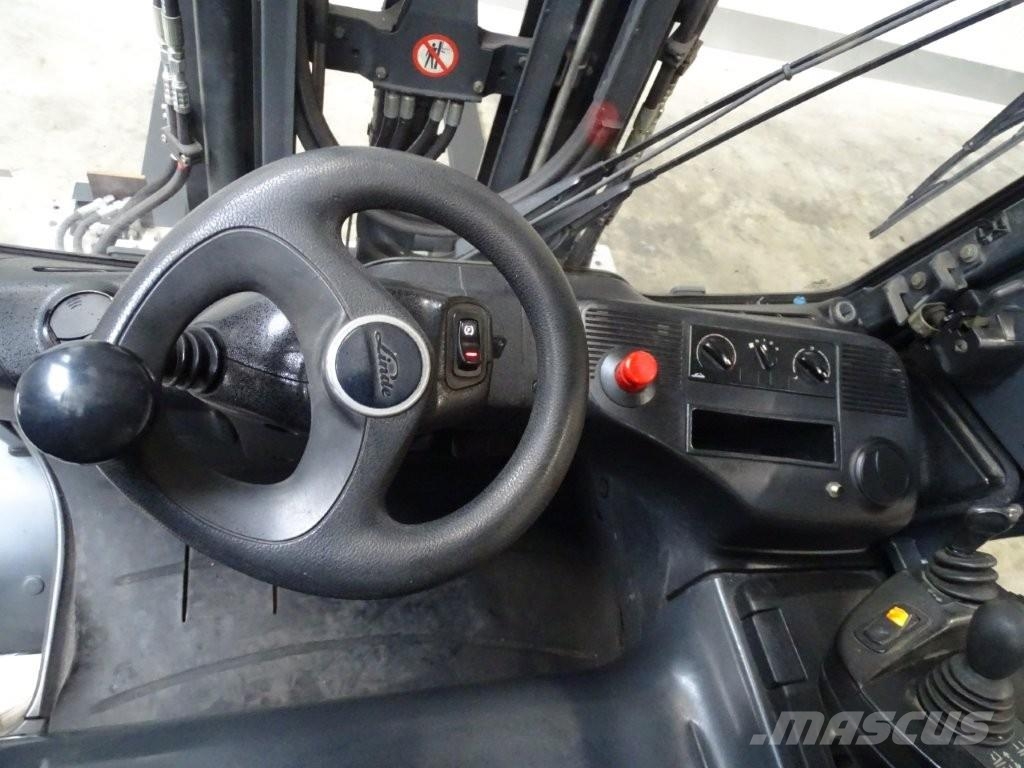 Linde E50HL-01 - TRIPLEX Electric forklifts